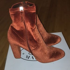 Steve Madden Edit Bootie,Orange Velvet, Beautiful!